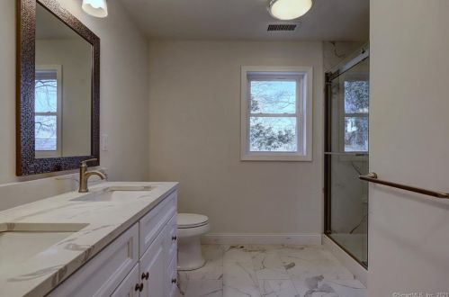 24 Albert Ave, Derby CT exterior