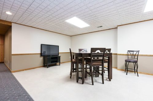 3020 Kalarama Ave, Kalamazoo MI 49024-2383 exterior