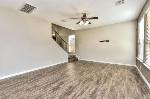 1211 Sunny Mdw Loop, Georgetown TX 78626-7090 exterior