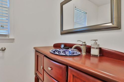 729 Crestview Ter, Gainesville GA 30501-3109 exterior