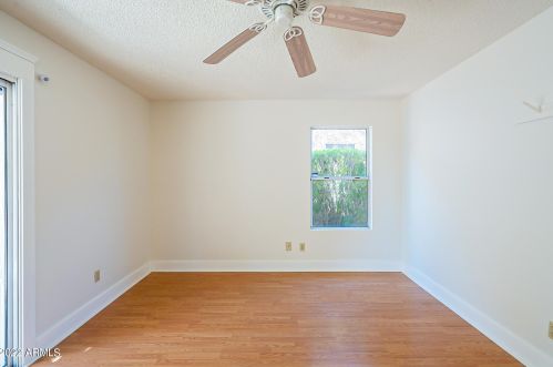 12226 45th St, Phoenix AZ 85050-8561 exterior