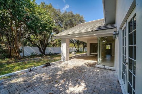 3997 5 Ave, Boca Raton FL 33432-6073 exterior