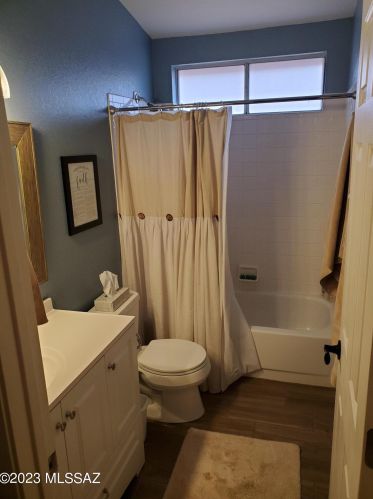 9950 Outlaw Trl, Tucson AZ  85742-8852 exterior