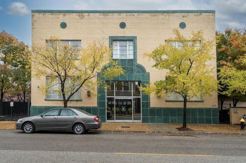 4449 Olive St, Saint Louis MO 63108-1807 exterior
