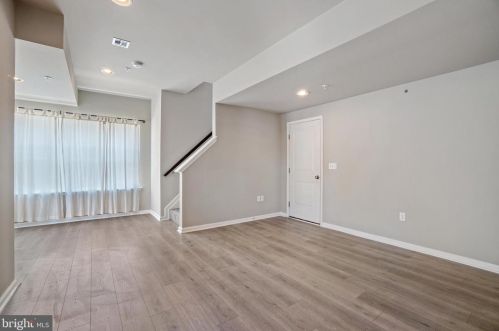 113 High Pointe Dr, Hummelstown PA 17036-8104 exterior