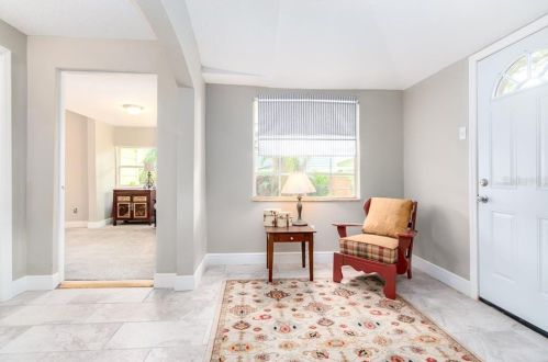 312 Hanna Ave, Tampa FL 33614-3607 exterior