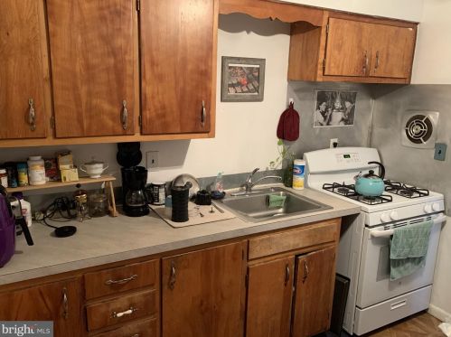 8 Ashland Ave, Manor PA 19036-1624 exterior