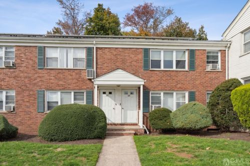 46 Garfield Park, Edison NJ  08837-2522 exterior