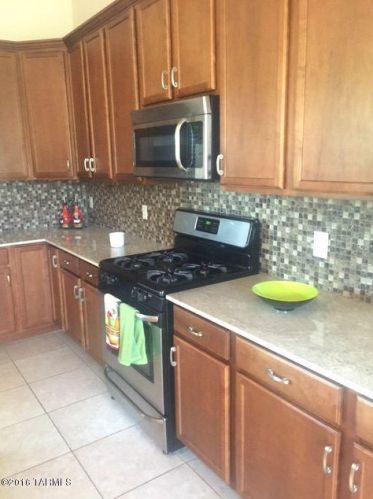 7976 Placita Marquitos, Tucson AZ  85704-4554 exterior