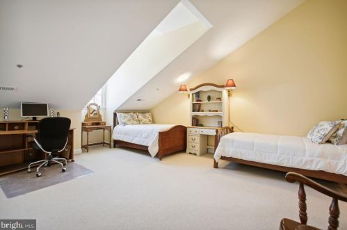 321 Fayette St, Alexandria VA 22314-2434 exterior