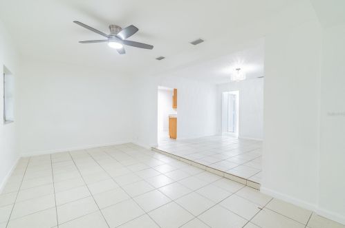 4010 Wallace Ave, Tampa FL 33611-3544 exterior