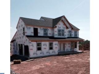 8 Linwood Cir, Pottstown, PA 19465-8292