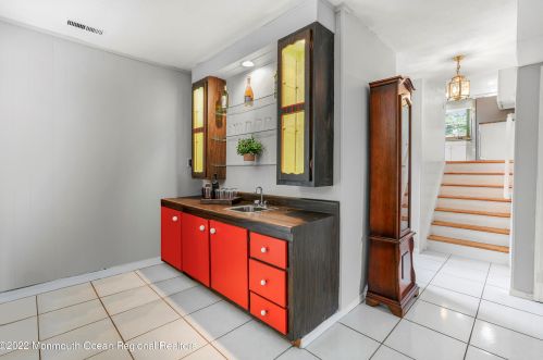 202 Elton Adelphia Rd, East Freehold NJ 07728-8616 exterior