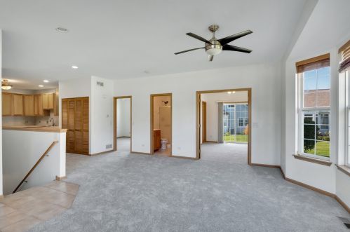 819 Duvall Dr, Bull Valley IL 60098-7019 exterior