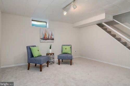 1320 Meadowvale Rd, Glen Burnie MD 21060-7017 exterior