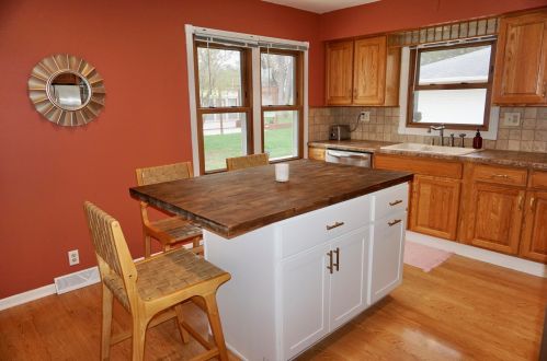 3773 68th St, Milwaukee WI  53220-1828 exterior