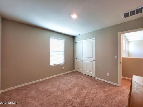 8057 Albeniz Pl, Phoenix AZ  85043 exterior