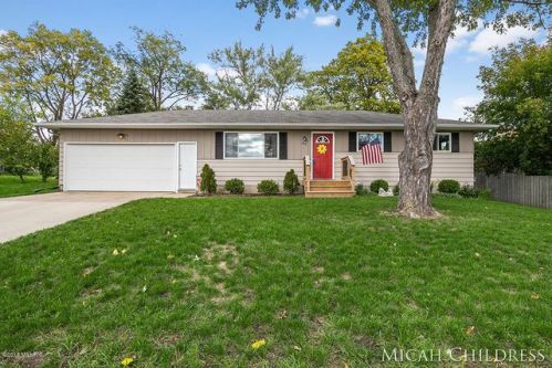 3019 27th St, Wyoming, MI