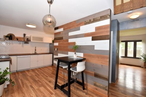 4888 19 St, Milwaukee WI 53209-5757 exterior