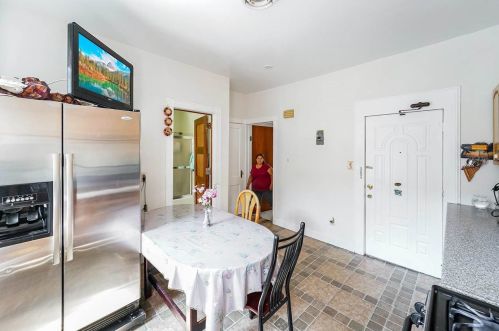 219 St, Union City NJ 07087-6305 exterior