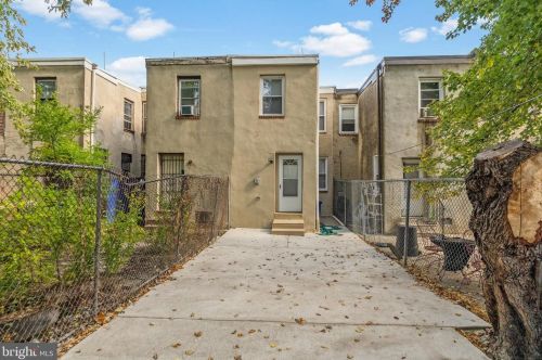 2512 Marshall St, Philadelphia PA 19120-3739 exterior