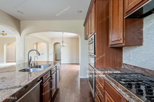 1618 Swan Pl, Chandler AZ 85286-5160 exterior