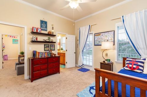 15704 Mifflin Ct, Tampa FL exterior