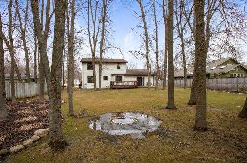 3303 Stokes Ln, Manitowoc WI 54220-2327 exterior