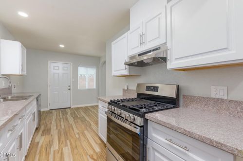 3430 J St, Oxnard CA  93033-6036 exterior