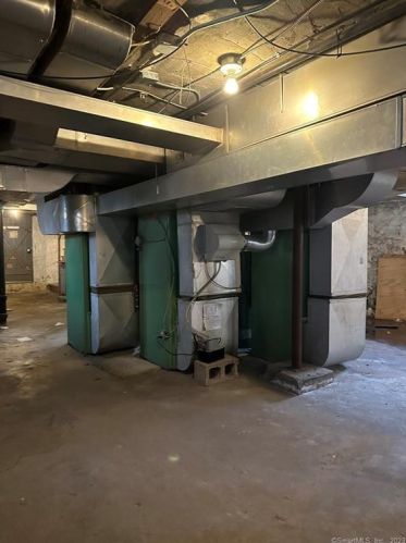 282 Linwood St, New Britain CT 06052-1951 exterior