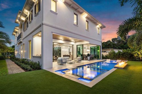 396 2nd St, Boca Raton FL  33432-4004 exterior