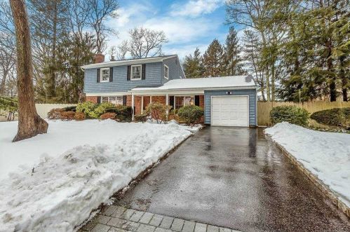 89 Luyster St, Huntington Station NY 11746-4422 exterior