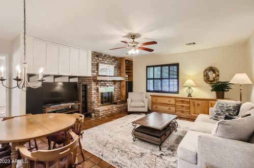 7811 11 Ave, Phoenix AZ 85021-4419 exterior