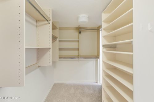 6091 Golden Eagle Dr, Tucson AZ  85750-1393 exterior