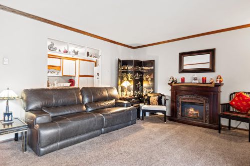 4223 Ridgewood Ln, Milwaukee WI 53221-1094 exterior