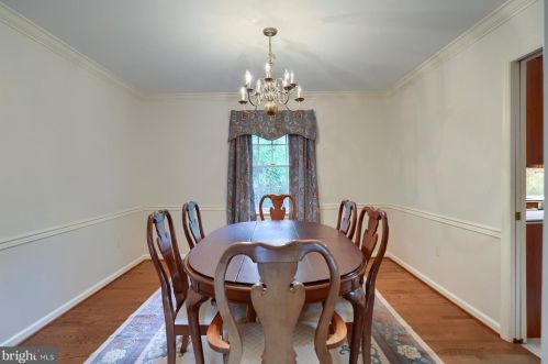 2005 Chapel Frg Dr, Lancaster PA 17601-1654 exterior