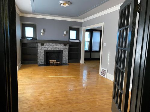 2655 47th St, Milwaukee, WI 53210-2413