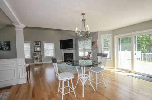 62 Hoit Rd, Concord NH  03301-1804 exterior