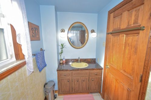 2098 Hazeldell St, Pittsburgh PA  15210-4306 exterior