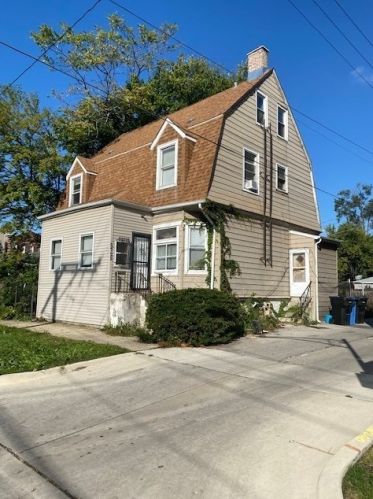 5722 Fulton St, Chicago, IL 60644-2106