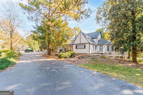 1620 Chevron Way, Atlanta GA  30350-4430 exterior