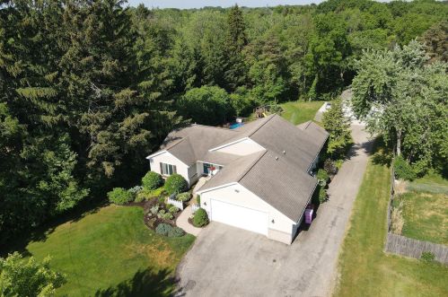 1551 Leffingwell Ave, Grand Rapids MI 49525-4530 exterior