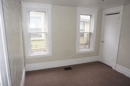 425 Davis St, Kalamazoo MI  49007-5009 exterior