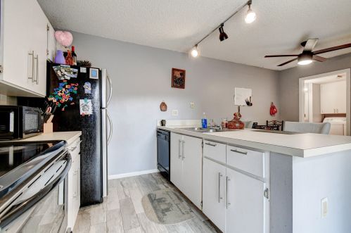 311 Live Oak Ln, Boynton Beach FL 33436-7107 exterior