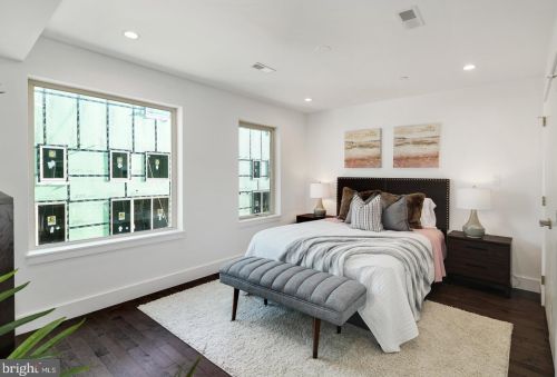 1342 19 St, Philadelphia PA 19146-4665 exterior