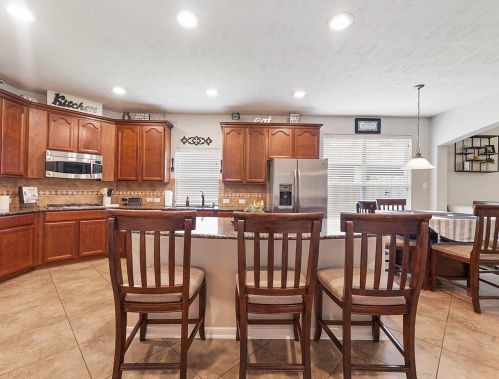 17415 Rainer Vly Ln, Humble TX 77346-8249 exterior