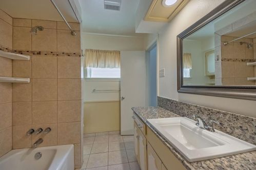 2664 Beechmont Dr, Dallas TX 75228-4224 exterior