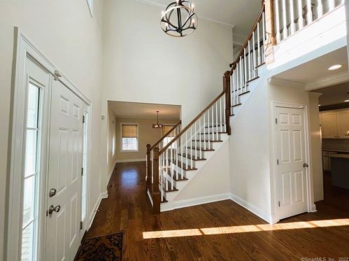 71 Ledges Rd, Ridgefield CT  06877-1908 exterior