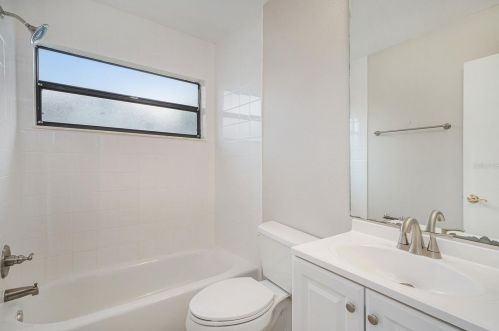 15503 Bear Crk Dr, Tampa FL 33624-1701 exterior