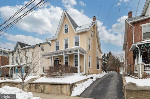 455 Main St, Limerick PA 19468-2303 exterior